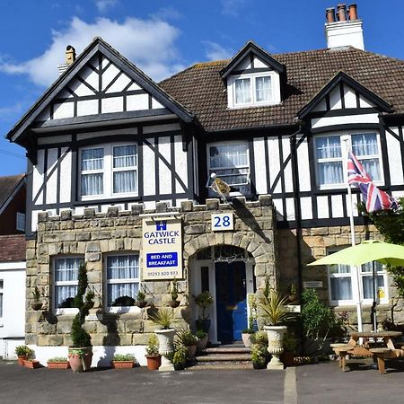 Gatwick Castle B&B Horley Ngoại thất bức ảnh