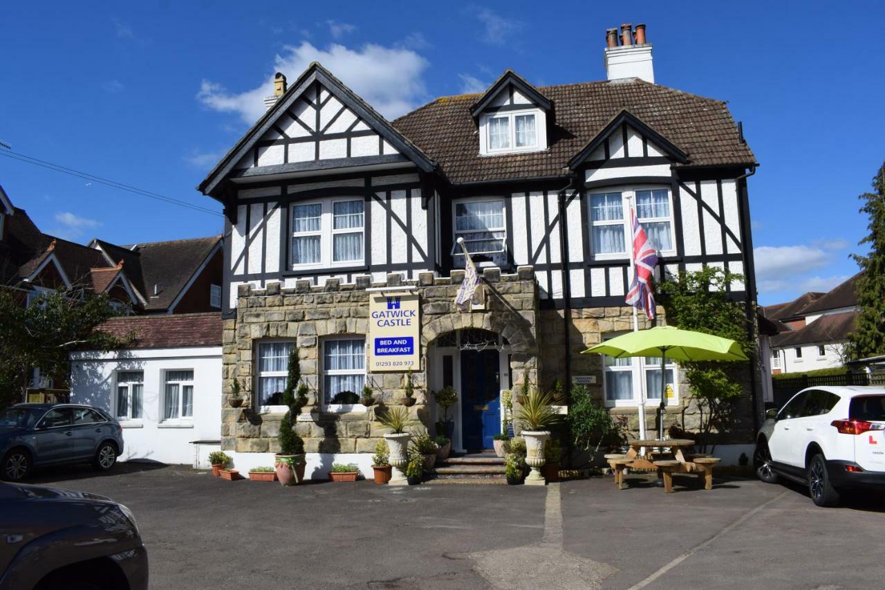 Gatwick Castle B&B Horley Ngoại thất bức ảnh