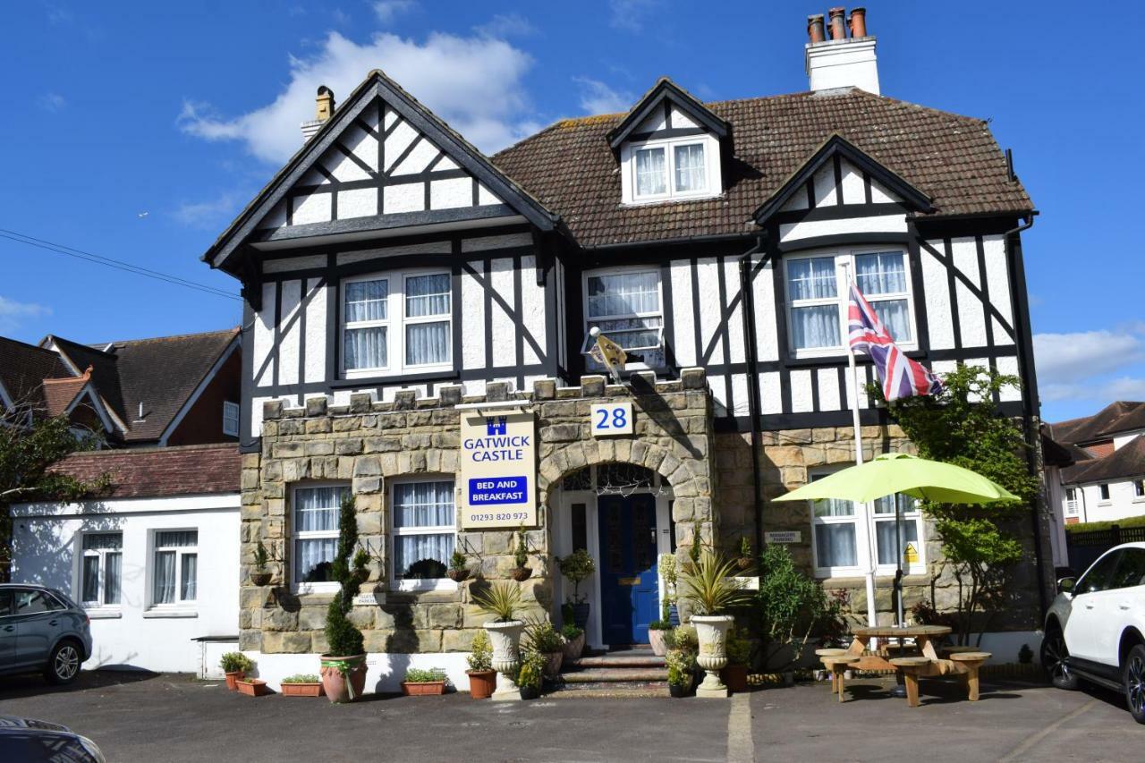 Gatwick Castle B&B Horley Ngoại thất bức ảnh